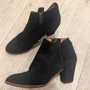 Madewell Black Suede Ankle Booties